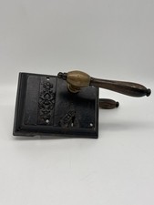 Antikes Kastenschloss mit